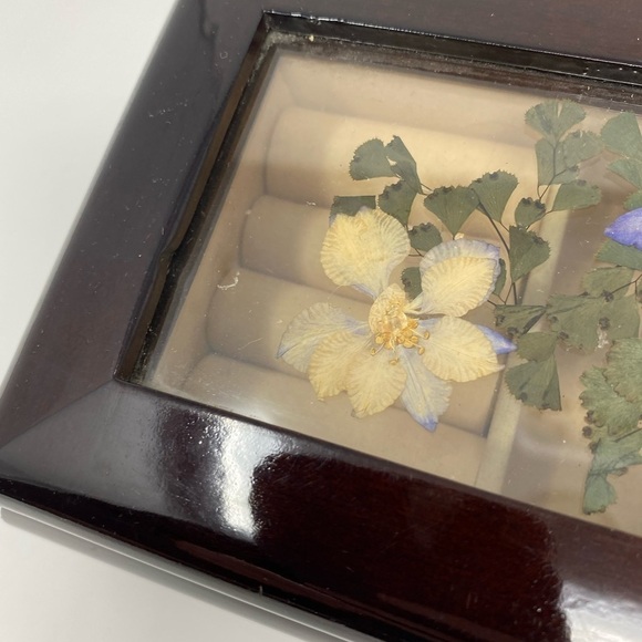 Floral Windup Musical Jewelry Box - Picture 7 of 11